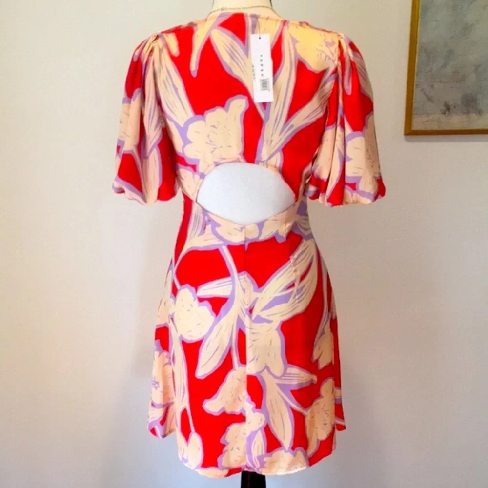 ๐ TOPSHOP Puff Sleeve Cutout Back Large Floral Satin Mini Dress 4 Red/Cream - Picture 4 of 15